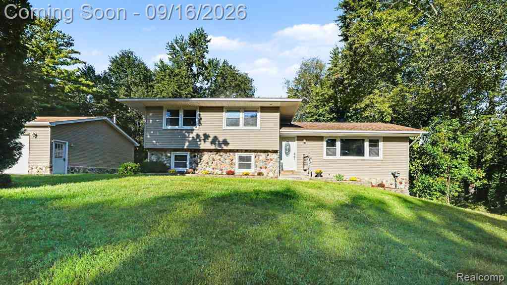 Homes For Sale - 115 Argentine Road <br/> Howell, MI 48843