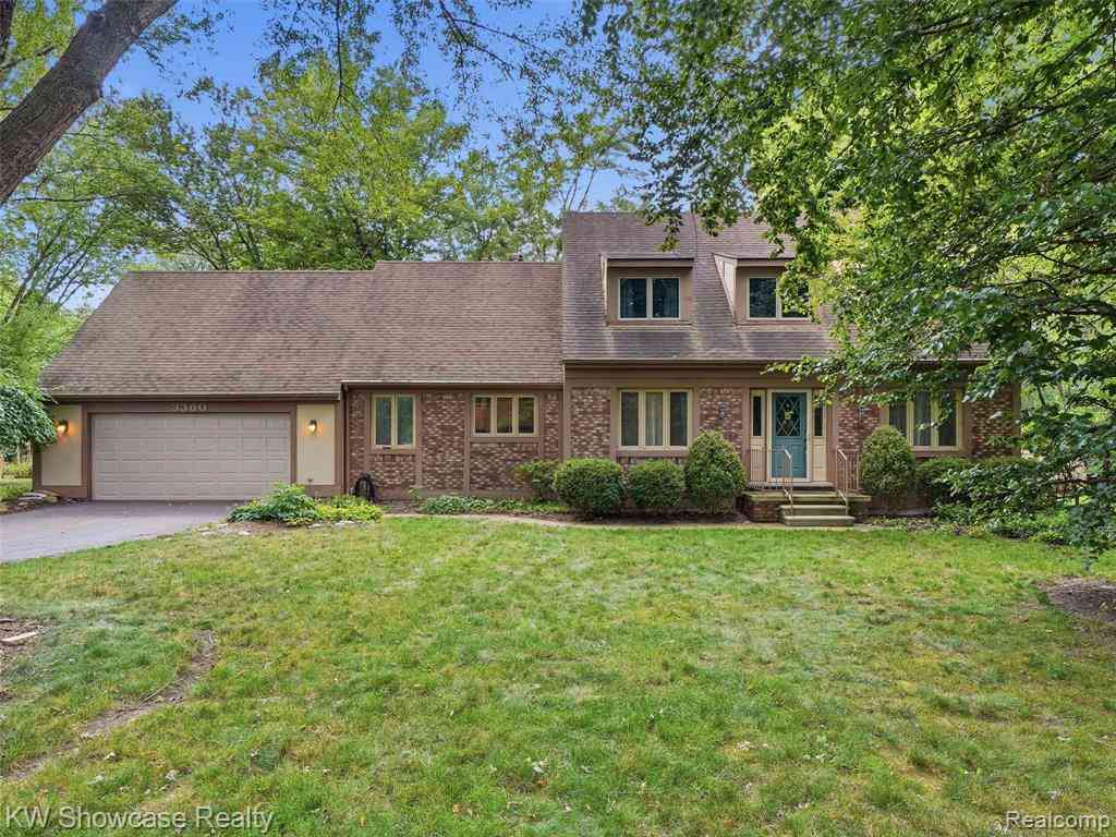 Homes For Sale - 3360 Pleasant Valley Road <br/> Brighton, MI 48114