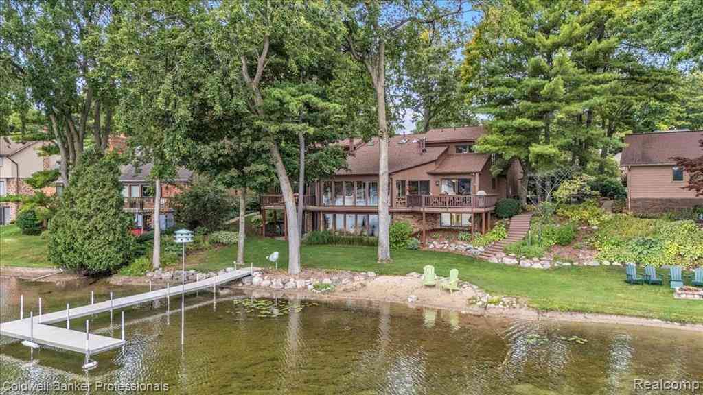 Homes For Sale - 2602 Browning Drive <br/> Lake Orion, MI 48360