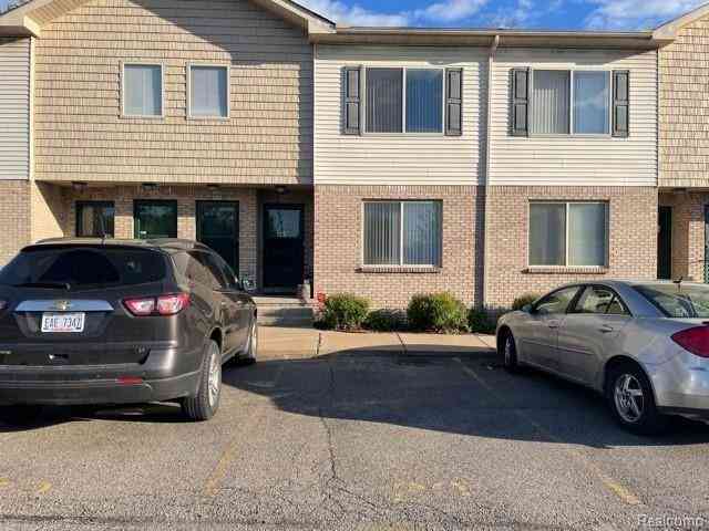 Condo For Rent - 20 Eden Park Drive <br/> Wayne County, Dearborn Heights, MI 48127