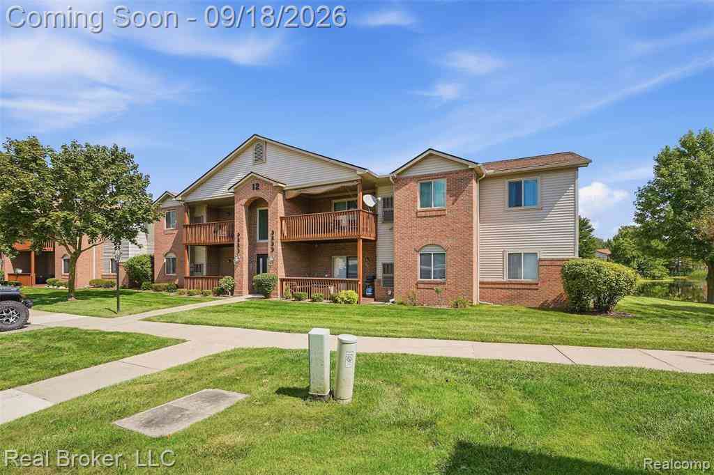 Condo For Sale - 9685 Wildflower Court <br/> Wayne County, Van Buren Twp, MI 48111