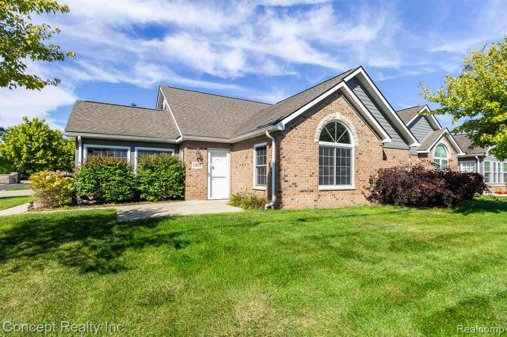 Condo For Sale - 11035 Brookwood  <br/> Taylor, MI 48180