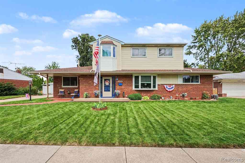 Homes For Sale - 18237 Davidson  <br/> Fraser, MI 48026