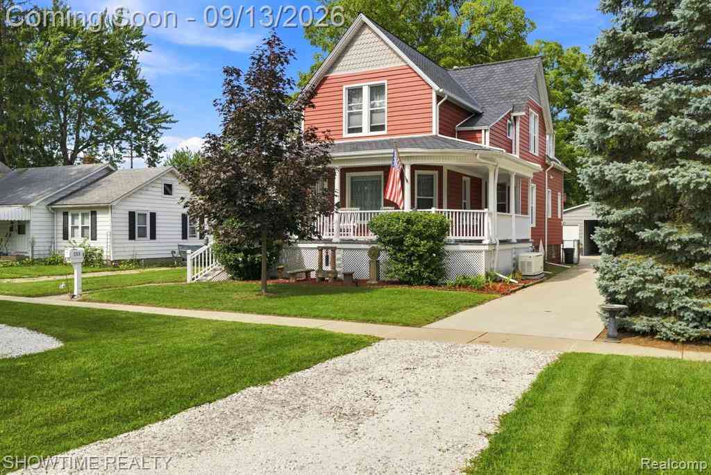 Homes For Sale - 1513 Saint Clair Boulevard <br/> Algonac, MI 48001