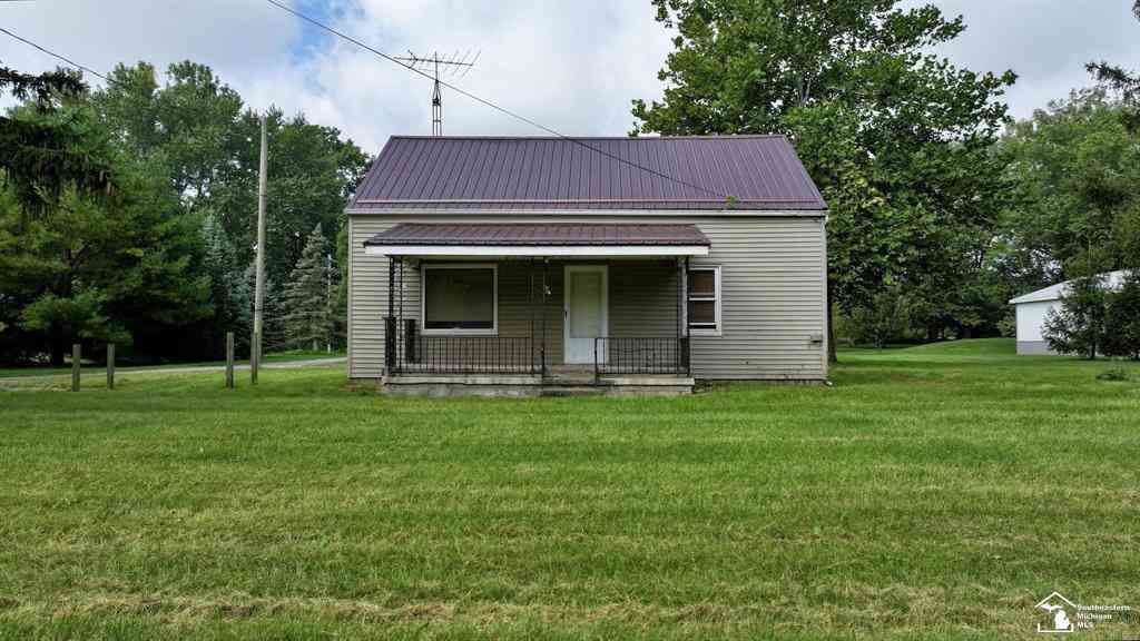 Homes For Sale - 9457 Perry Avenue <br/> Monroe County, Erie, MI 48133