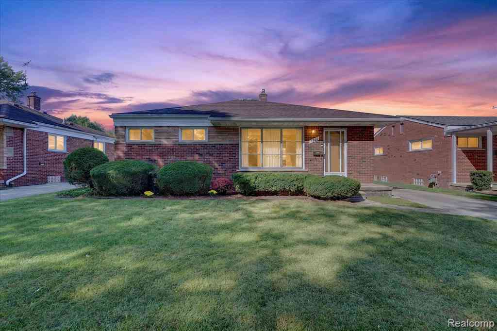 Homes For Sale - 9561 Salem  <br/> Redford, MI 48239