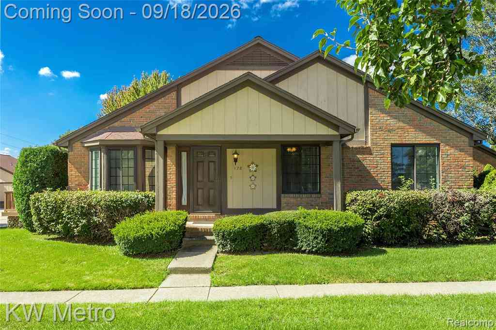 Condo For Sale - 178 Meadow Lane Circle <br/> Rochester, MI 48307
