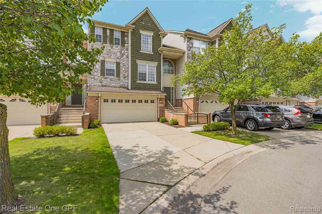 Condo For Sale - 19 Lyons Court  #42<br/> Dearborn, MI 48126