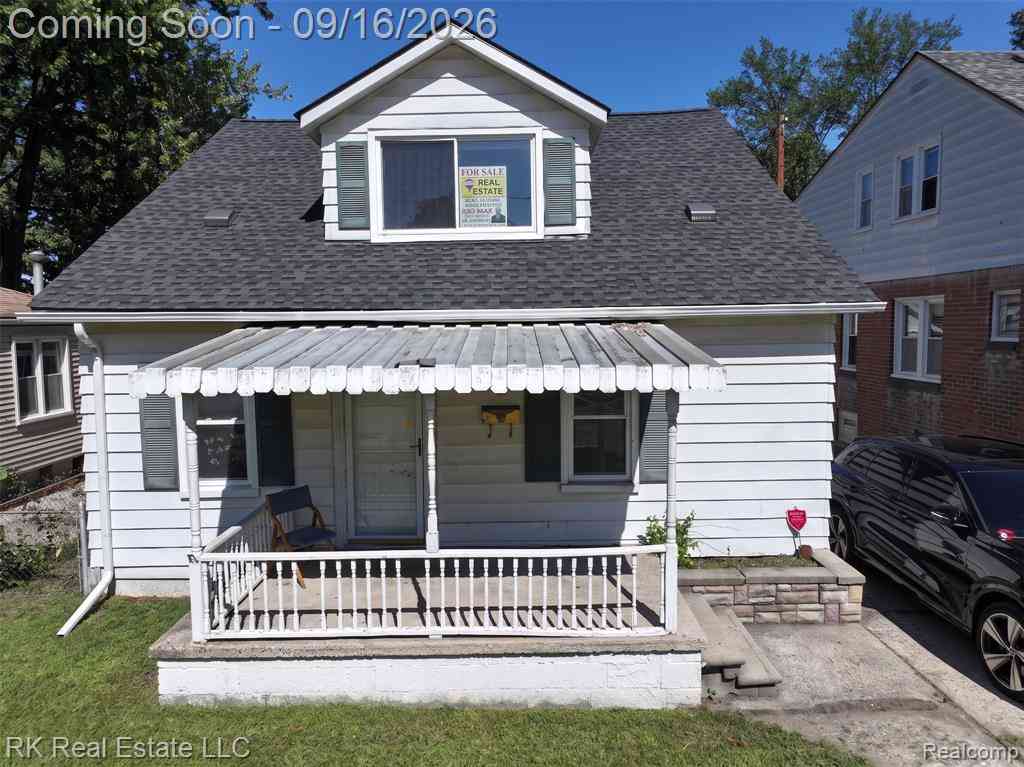 Homes For Sale - 1125 E Hayes Avenue <br/> Hazel Park, MI 48030