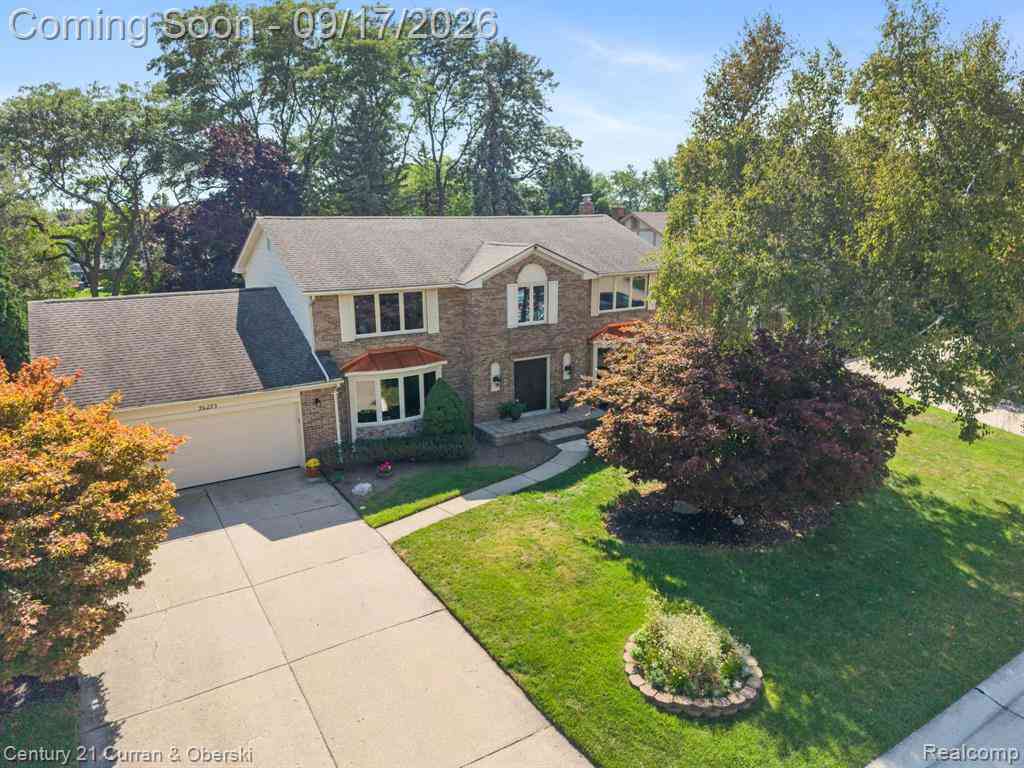 Homes For Sale - 36233 Trenton Court <br/> Farmington Hills, MI 48335