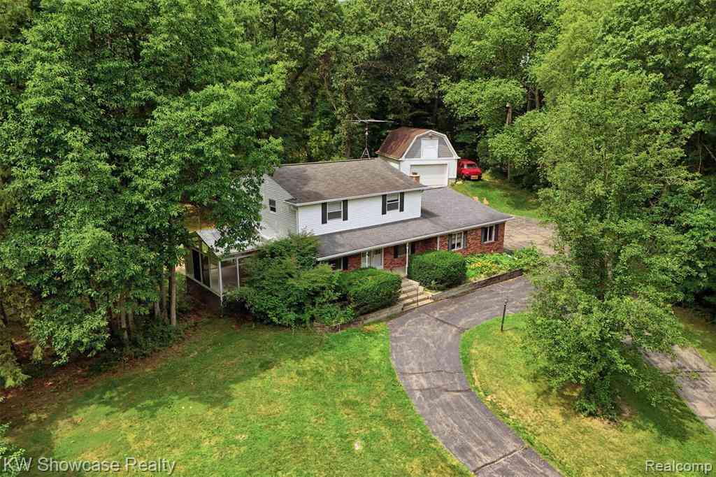 Homes For Sale - 7125 Ridgewood Road <br/> Clarkston, MI 48346