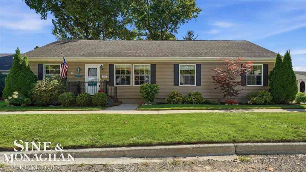 Homes For Sale - 569 S Elizabeth Street <br/> Marine City, MI 48039