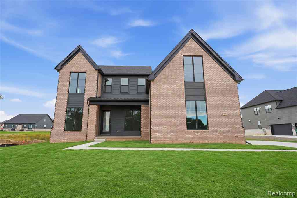 Homes For Sale - 2417 Provencal Drive <br/> Commerce Twp, MI 48382