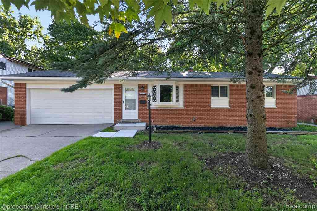 Homes For Sale - 1582 Stephens Drive <br/> Ypsilanti, MI 48198