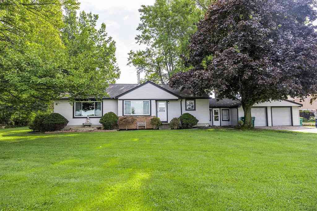 Homes For Sale - 64690 Gratiot Ave Avenue <br/> Lenox Township, MI 48050