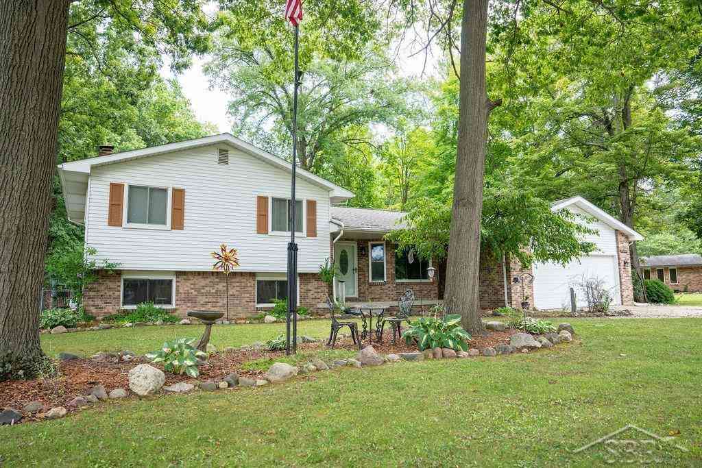 Homes For Sale - 10298 Rene Drive <br/> Clio, MI 48420