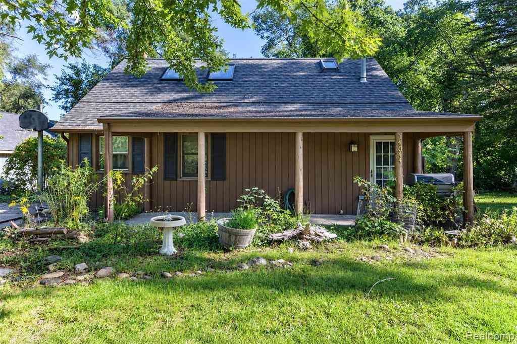 Homes For Sale - 14044 Ridgemont Street <br/> Gregory, MI 48137