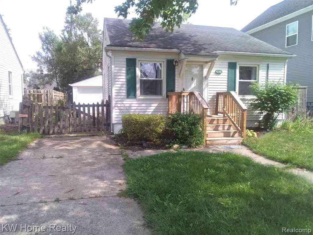 Homes For Sale - 4048 Buckingham Avenue <br/> Berkley, MI 48072
