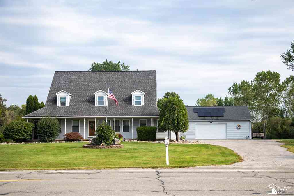 Homes For Sale - 15480 Lee Road <br/> Rockwood, MI 48173