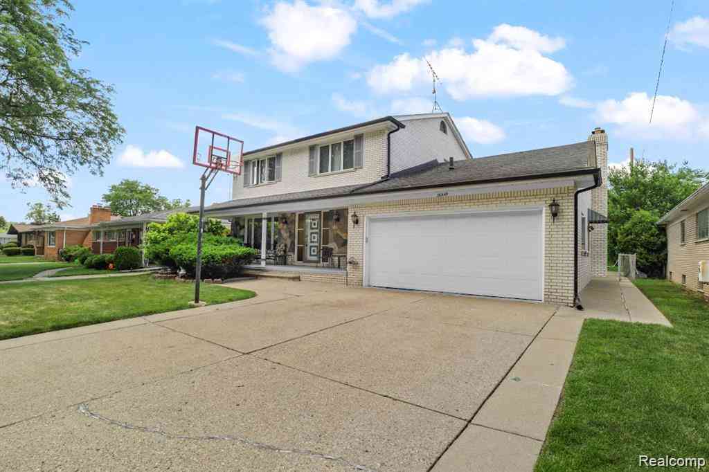 Homes For Sale - 26449 Haverhill  <br/> Warren, MI 48091