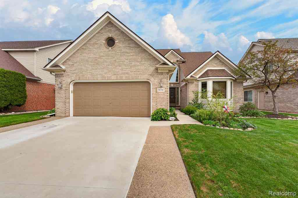 Homes For Sale - 24347 Brentwood Drive <br/> Brownstown, MI 48183
