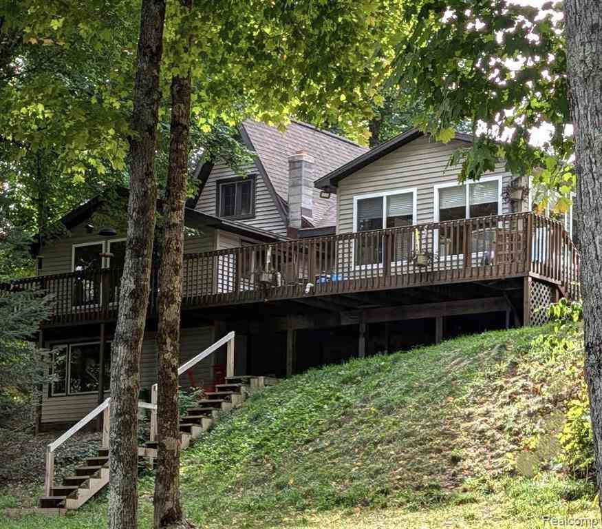 Homes For Sale - 6906 Magpie Lane <br/> Marquette County, Republic, MI 49879