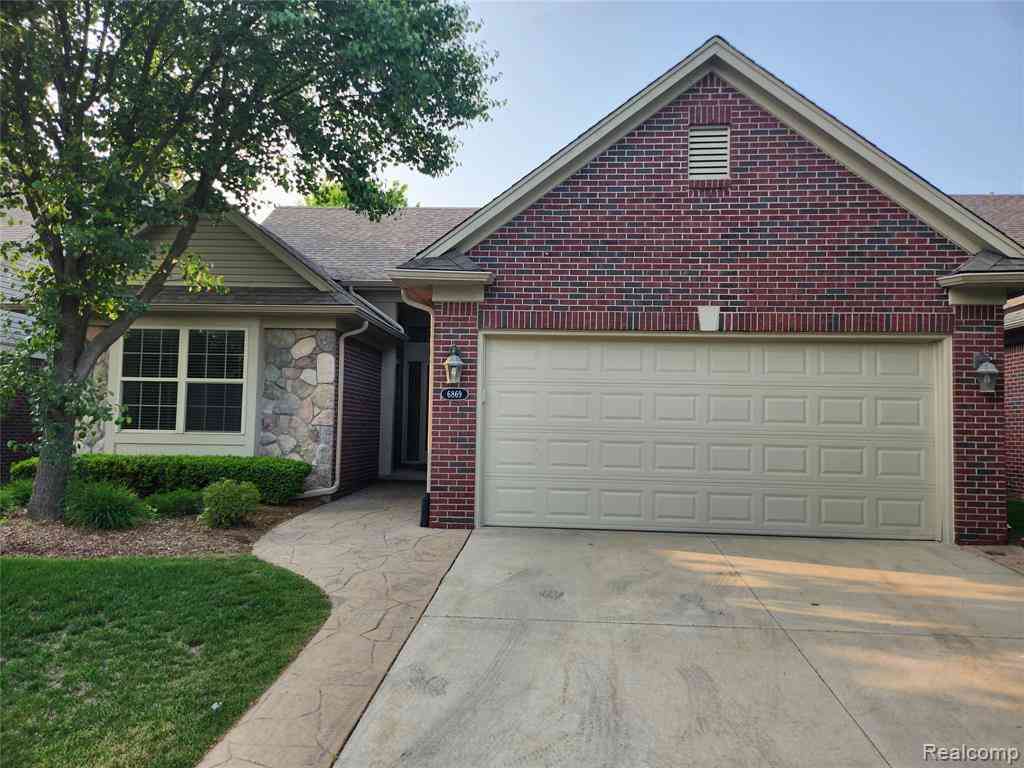 Condo For Rent - 6869 N Central Park <br/> Macomb County, Shelby Twp, MI 48317