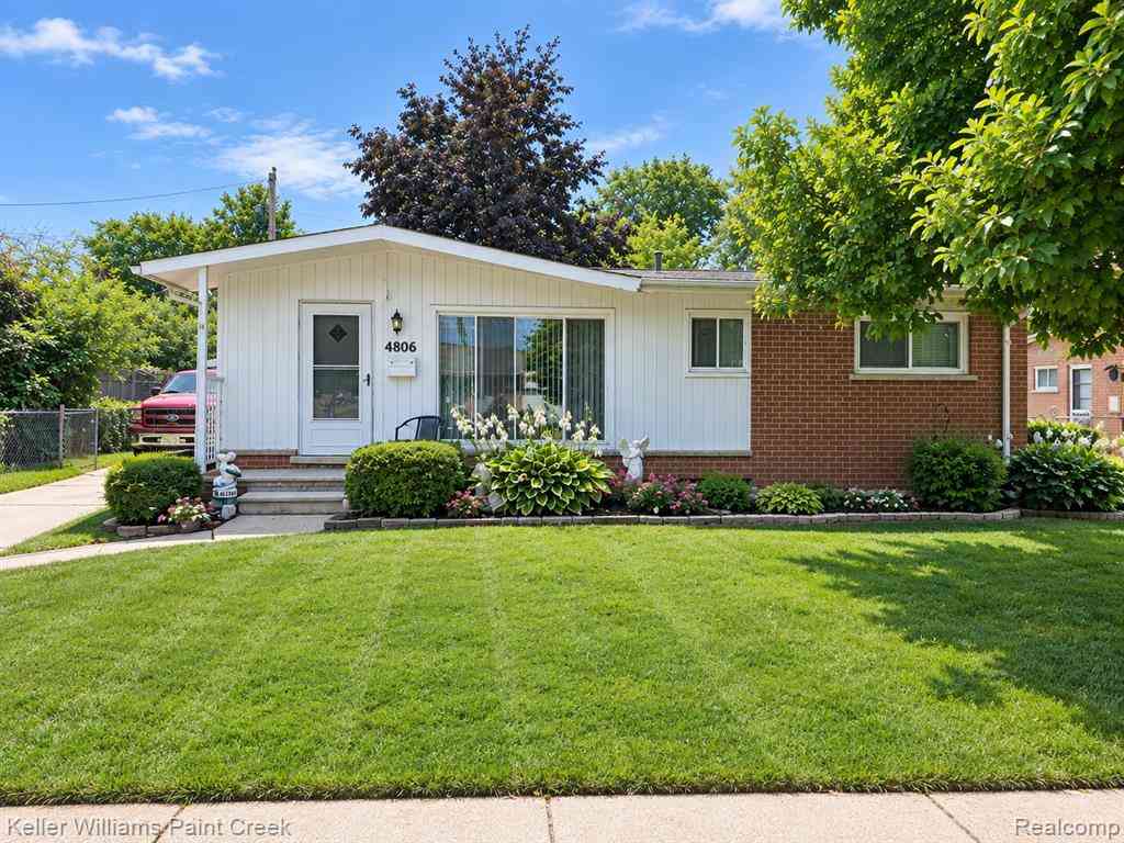 Homes For Sale - 4806 Holmes Drive <br/> Warren, MI 48092