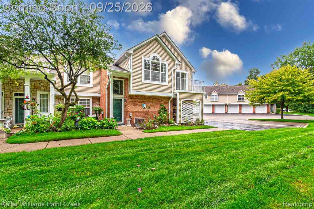 Condo For Sale - 6444 Troon  S S #229<br/> Shelby Twp, MI 48316