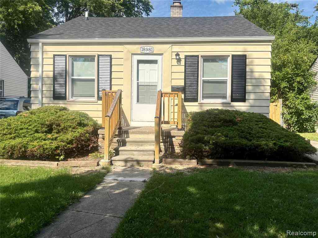 Homes For Rent - 18981 Kenosha Street <br/> Wayne County, Harper Woods, MI 48225