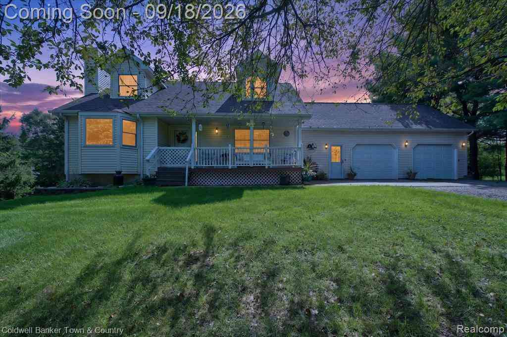 Homes For Sale - 4442 Mcgunn Road <br/> Howell, MI 48843