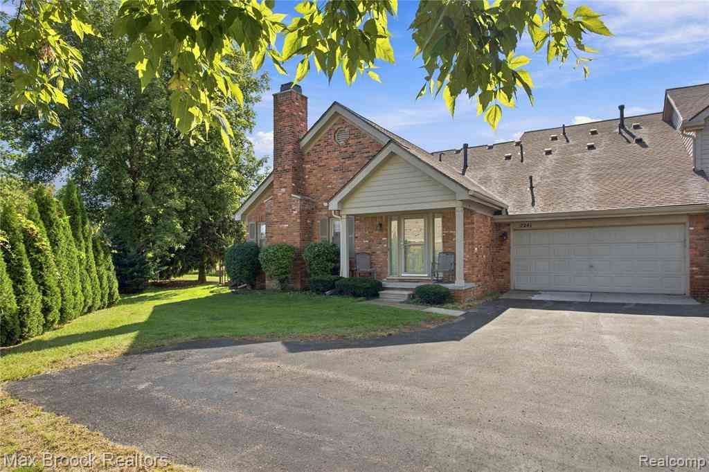 Condo For Sale - 2241 Cornell Street <br/> Dearborn, MI 48124