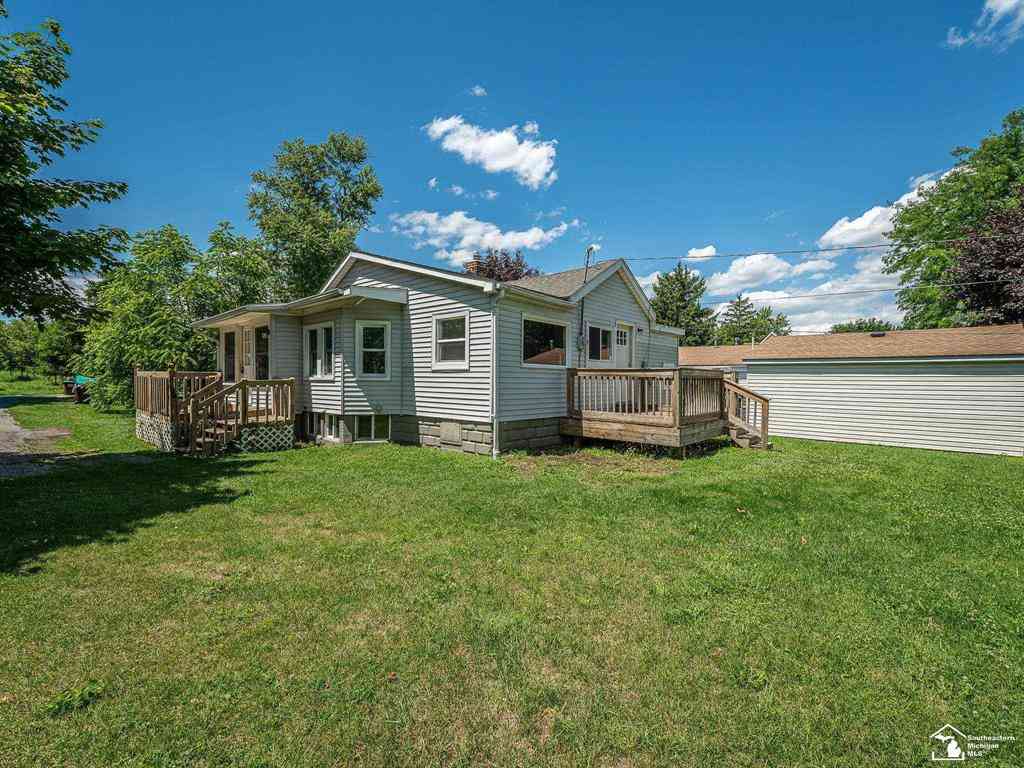 Homes For Sale - 13054 Race Street <br/> Monroe County, South Rockwood, MI 48179