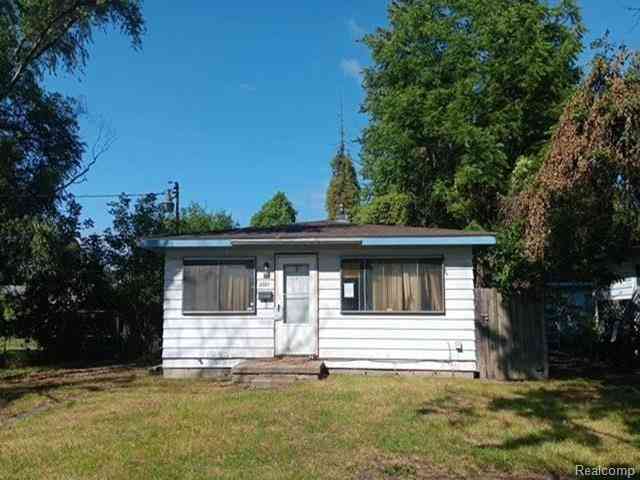 Homes For Sale - 2801 Oakwood Avenue <br/> Saginaw, MI 48601