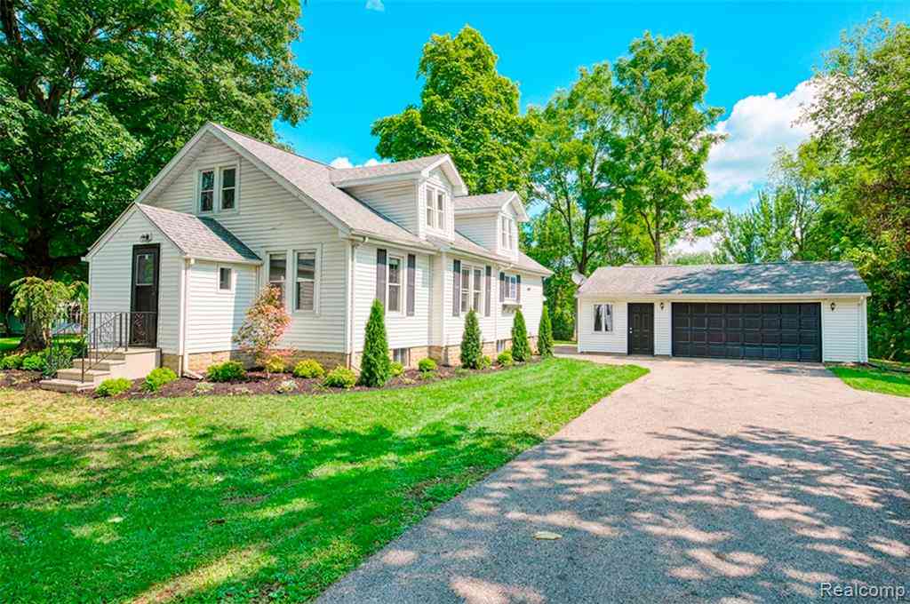 Homes For Sale - 26475 W Michigan Avenue <br/> Albion, MI 49224
