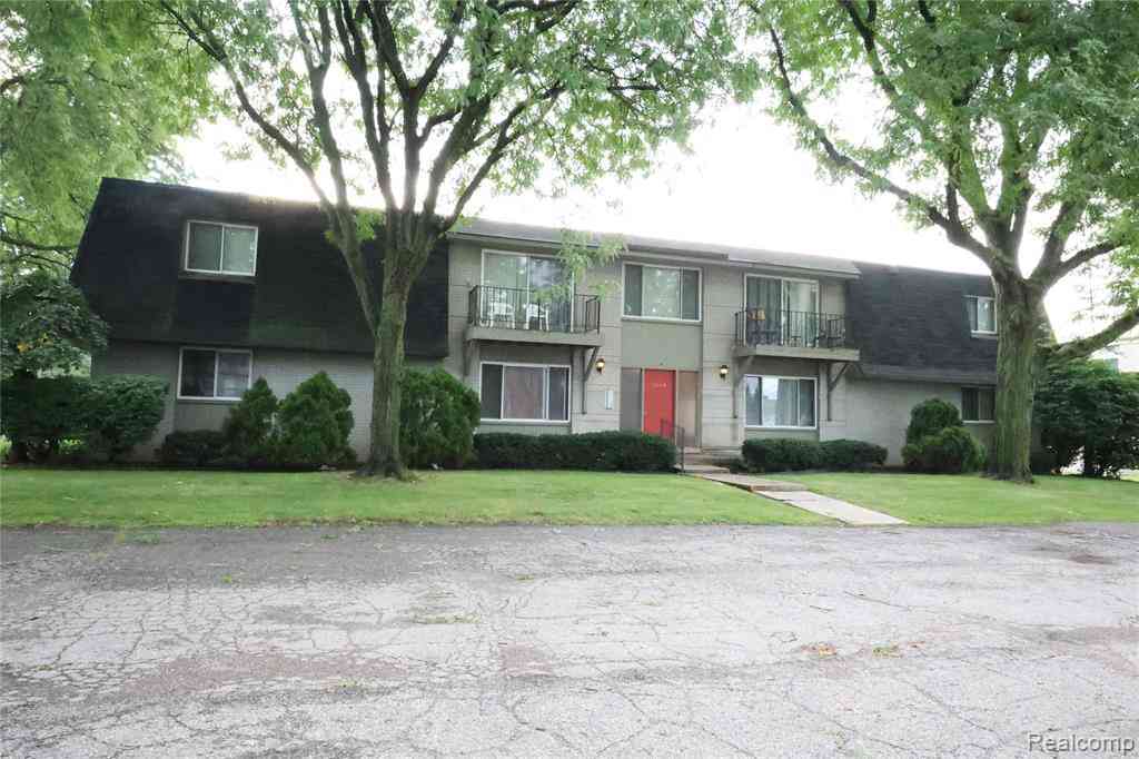 Condo For Rent - 19820 W 12 Mile Road  #25<br/> Southfield, MI 48076