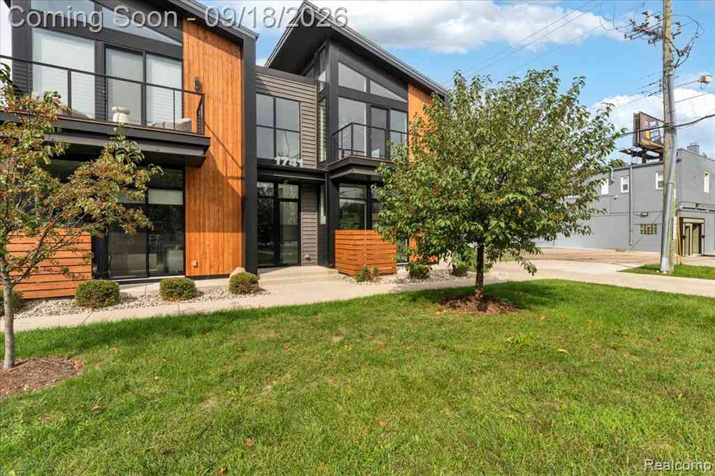 Condo For Sale - 1741 Livernois Street  #3<br/> Ferndale, MI 48220