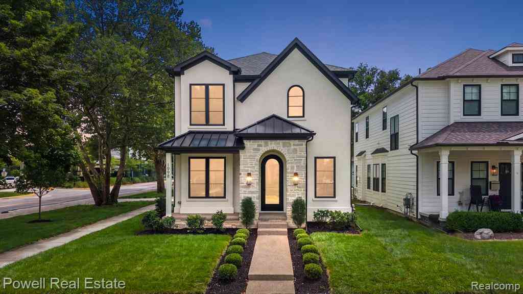 Homes For Sale - 1998 Hazel Street <br/> Birmingham, MI 48009