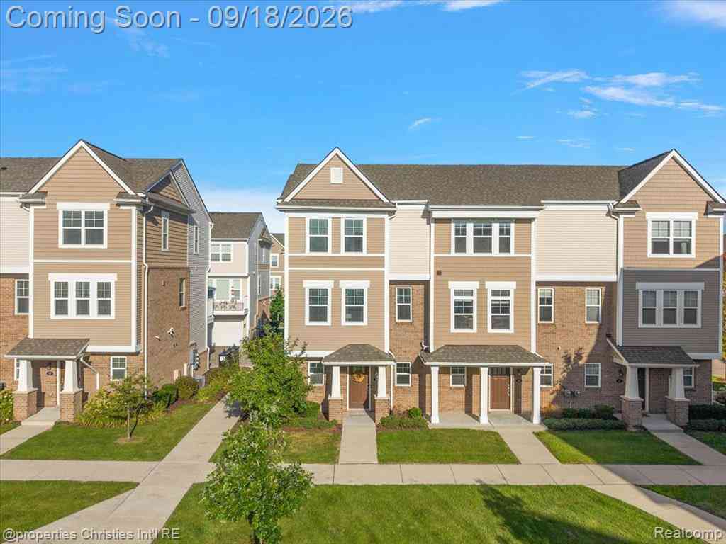 Condo For Sale - 2500 Normandy Road  #39<br/> Royal Oak, MI 48073