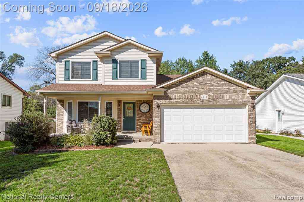 Homes For Sale - 2414 Harrison Avenue <br/> Rochester, MI 48307
