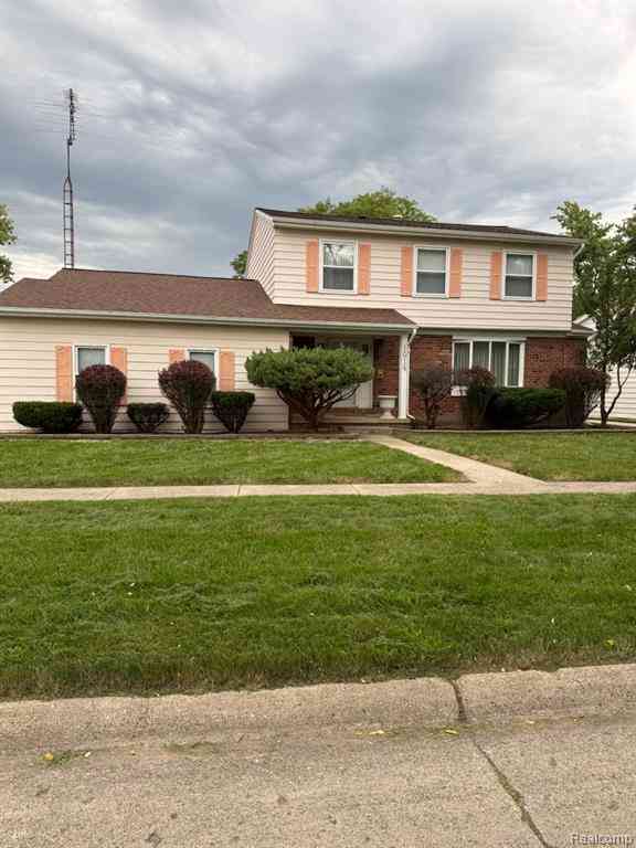 Homes For Sale - 1914 Laurel Oak Drive <br/> Flint, MI 48507