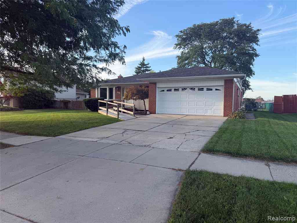 Homes For Sale - 15632 Susan Street <br/> Wayne County, Southgate, MI 48195