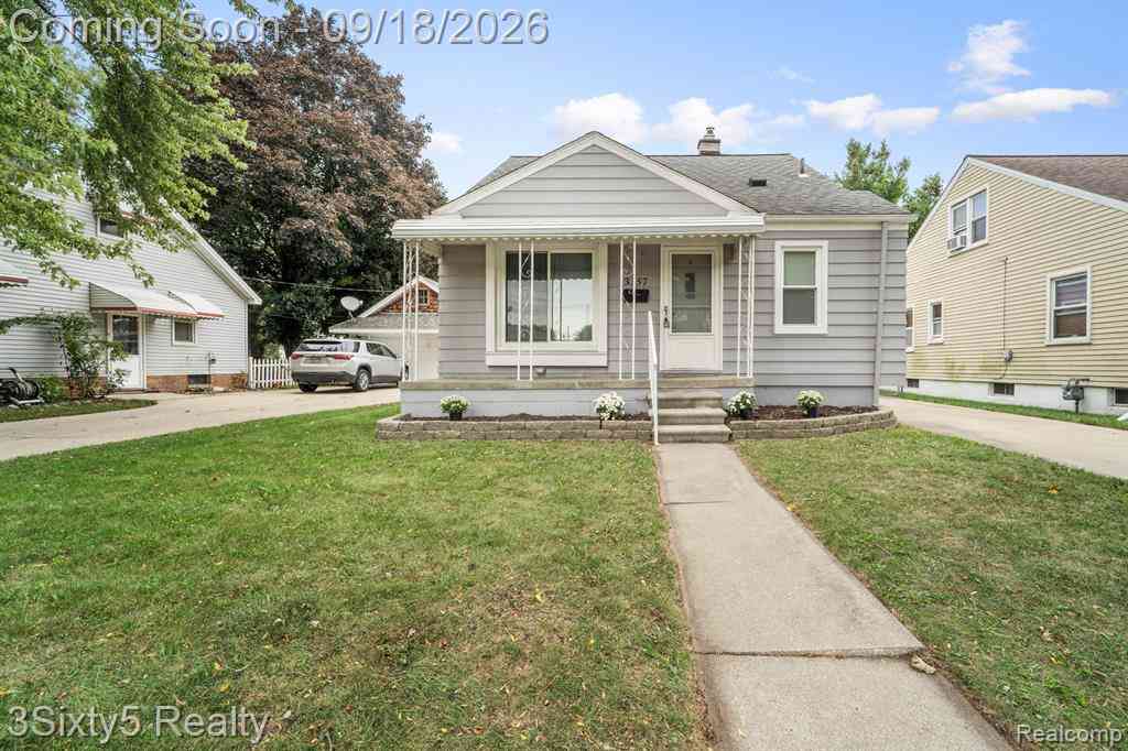 Homes For Sale - 3357 14th Street <br/> Wyandotte, MI 48192