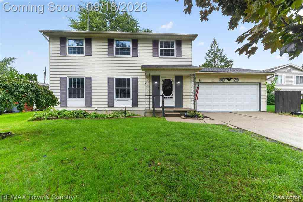 Homes For Sale - 5029 Wishing Well Drive <br/> Grand Blanc, MI 48439