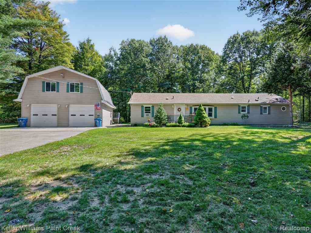 Homes For Sale - 3960 Lakeshore Drive <br/> Gladwin, MI 48624