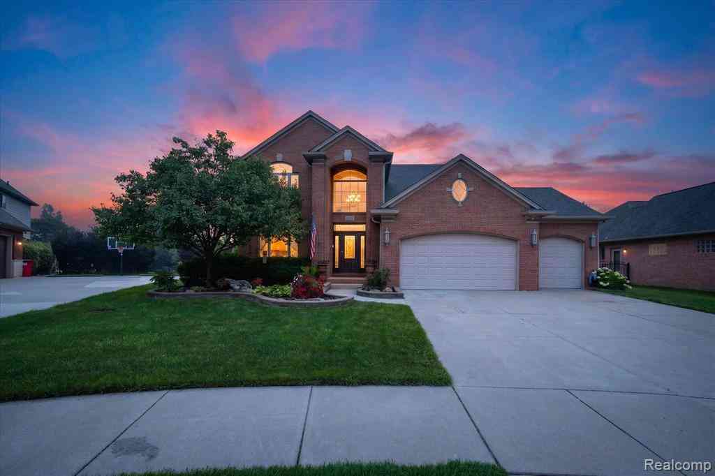 Homes For Sale - 50414 Greycoat Lane <br/> Macomb, MI 48044