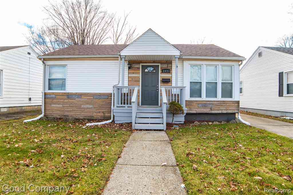 Homes For Rent - 2420 Brockton Avenue <br/> Royal Oak, MI 48067