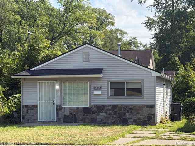 Homes For Sale - 15354 Lahser Road <br/> Detroit, MI 48223