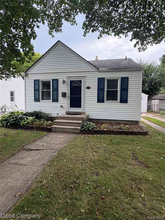 Homes For Rent - 1504 N Vermont Avenue <br/> Royal Oak, MI 48067