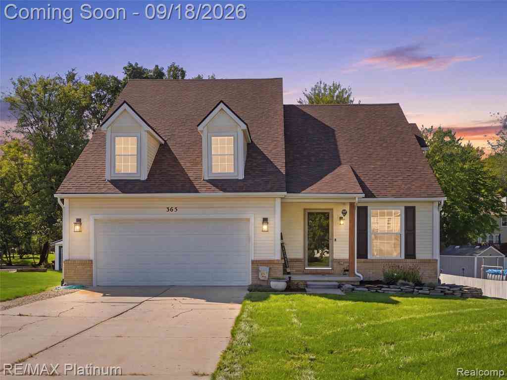 Homes For Sale - 365 Saddlevalley Court <br/> Linden, MI 48451